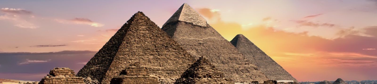 Jejich veličenstva pyramidy